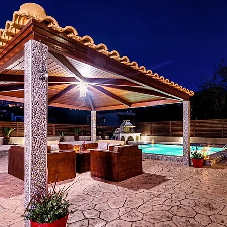 Maria'S Luxurious Villa In Koskinou Koskinou  Exterior photo