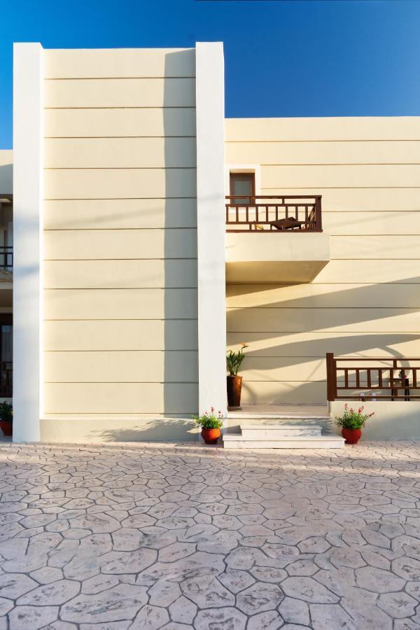 Villa Maria's Luxurious In Koskinou *