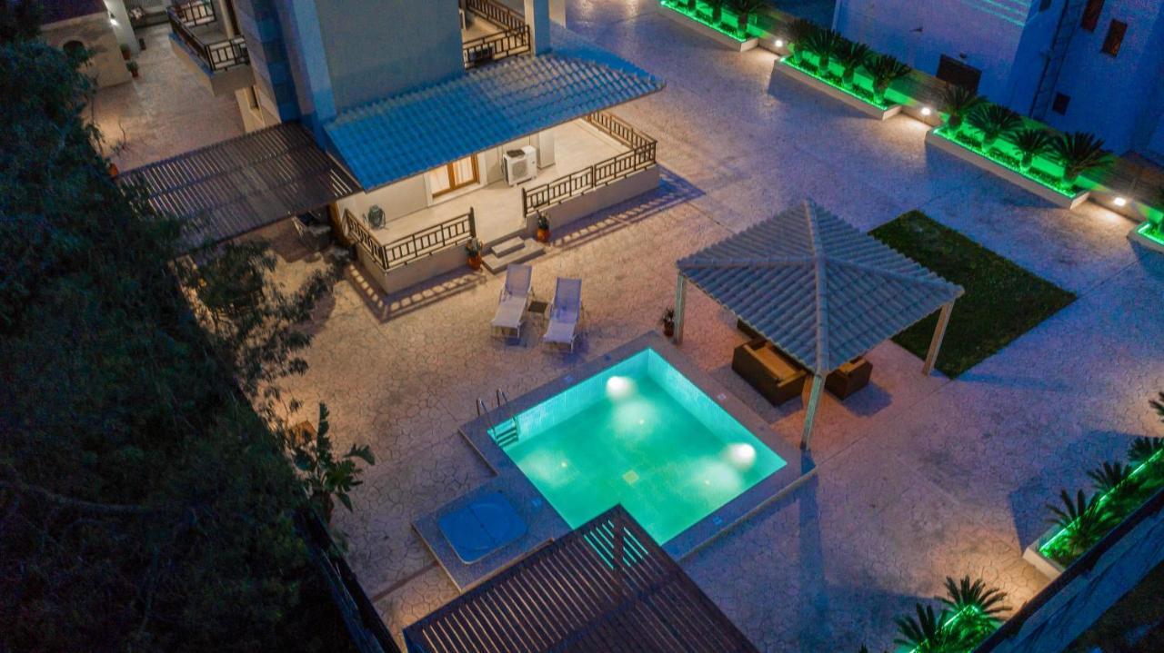 Maria's Luxurious In Koskinou *